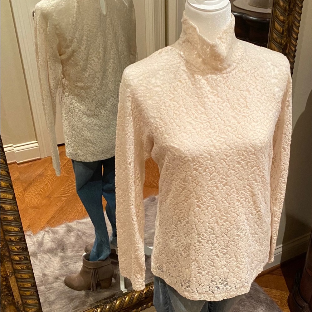 EUC-Sundance SZ M lace lined turtleneck